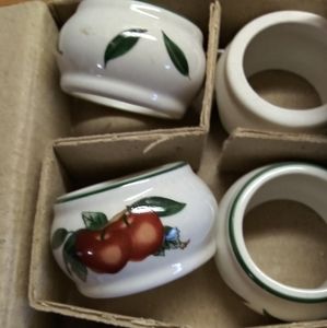 Ceramic Napkins Rings, Apple Theme